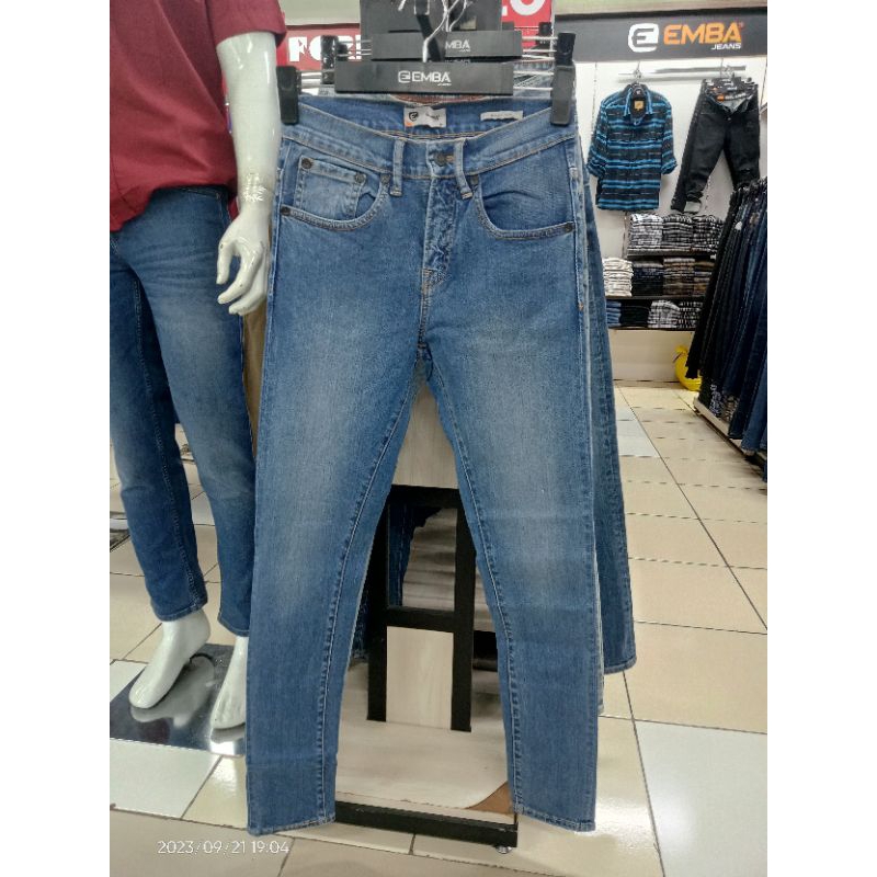 celana jeans pria slimfit . emba jeans