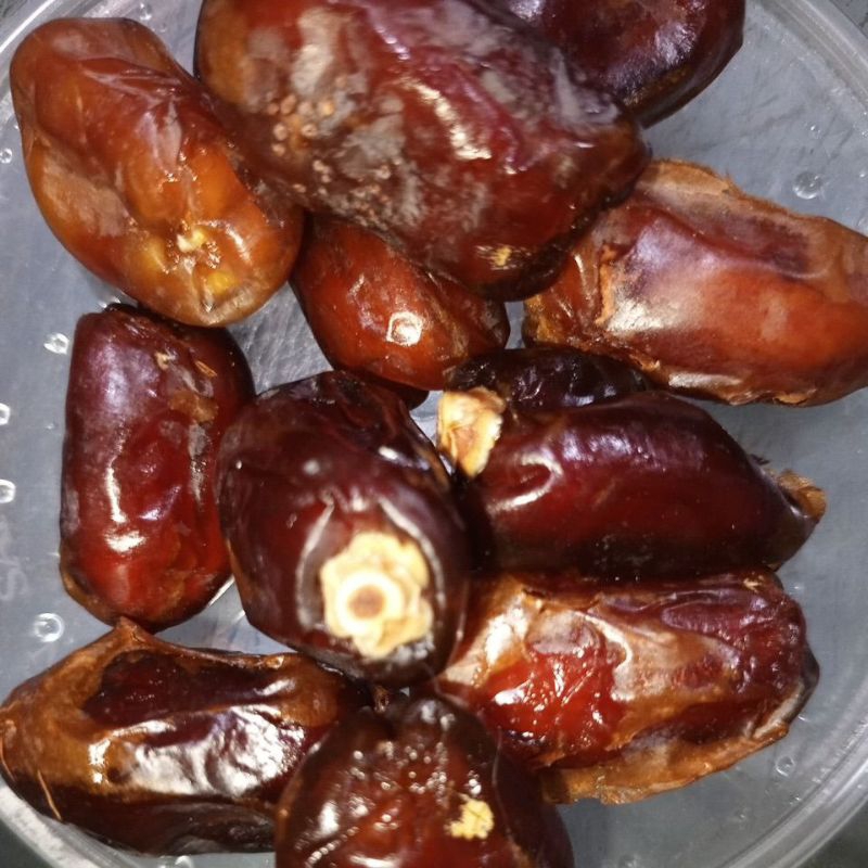 

kurma Khalas ( Joban Kurma )