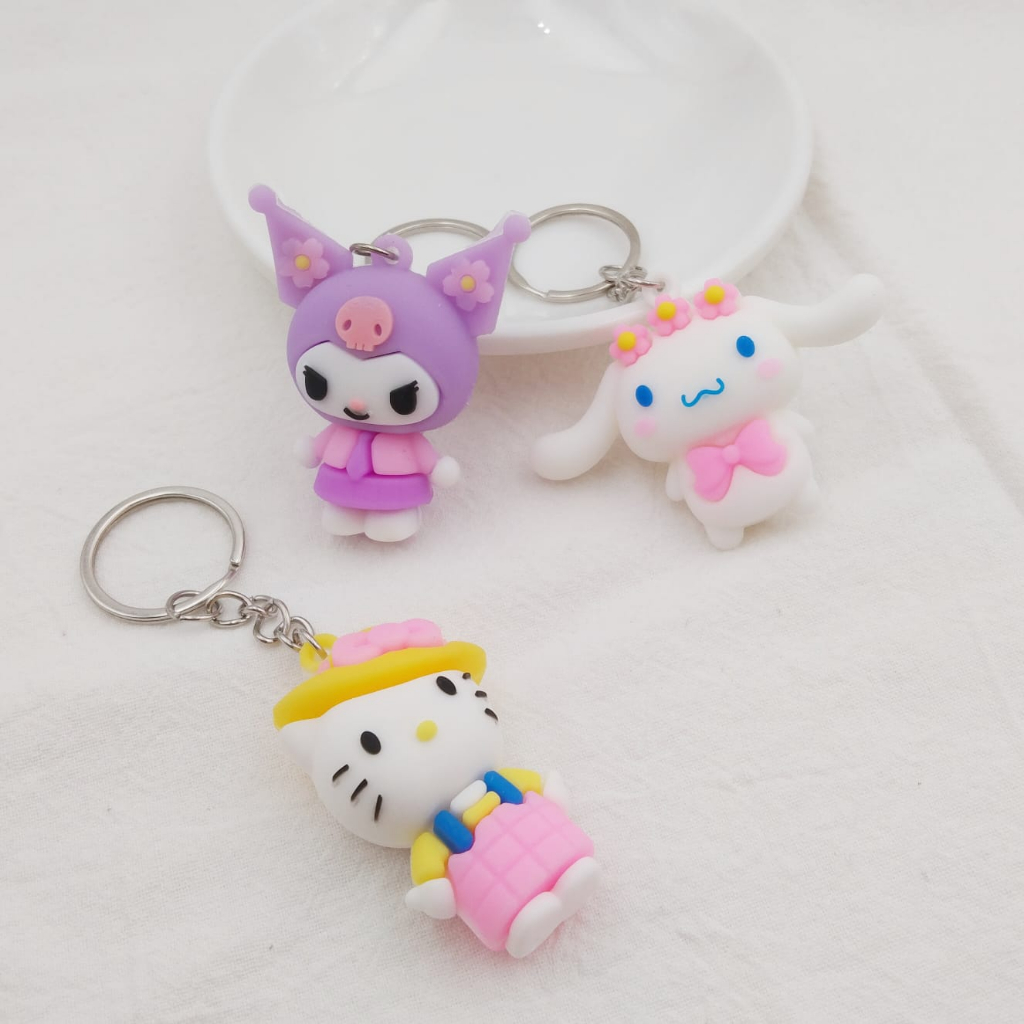 

GANTUNGAN KUNCI SANRIO KARAKTER / KEYCHAIN SANRIO KUROMI MELODY