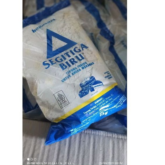 

Tepung Segitiga Biru 1kg