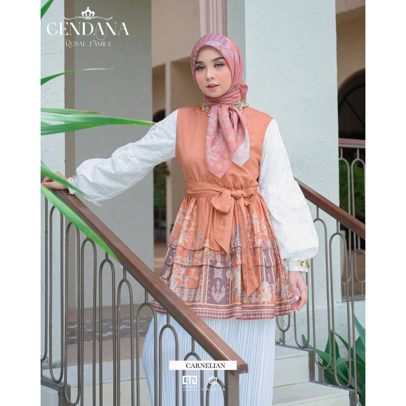TUNIC CENDANA ROYAL FAMILY VALDYA