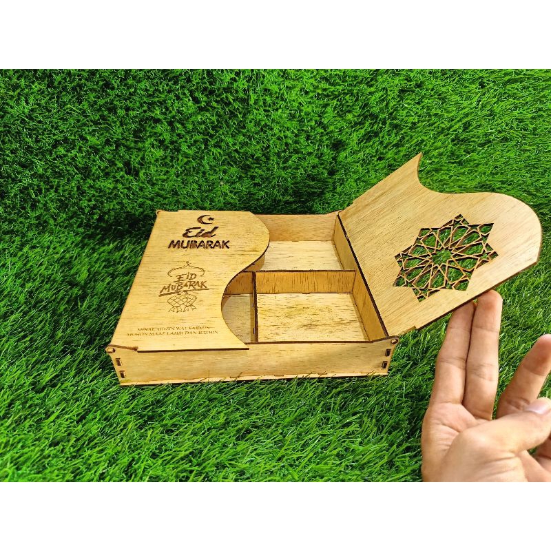 

Kotak Hampers Lebaran Plywood Laser Cut