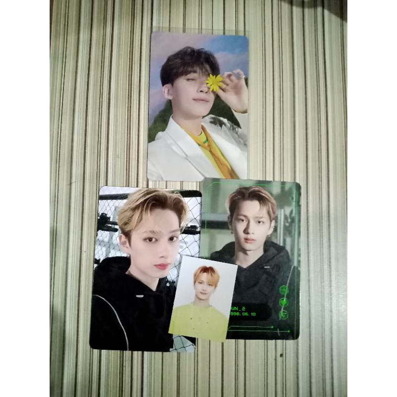 [BUNDLE] Official Photocard PC Jeonghan Seventeen SECTOR 17 bunga merem dan Jun Memkit