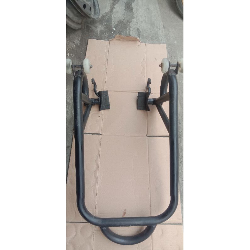 spedok motor keluarga yamaha R15 original% barang second cabutan PNP dlll