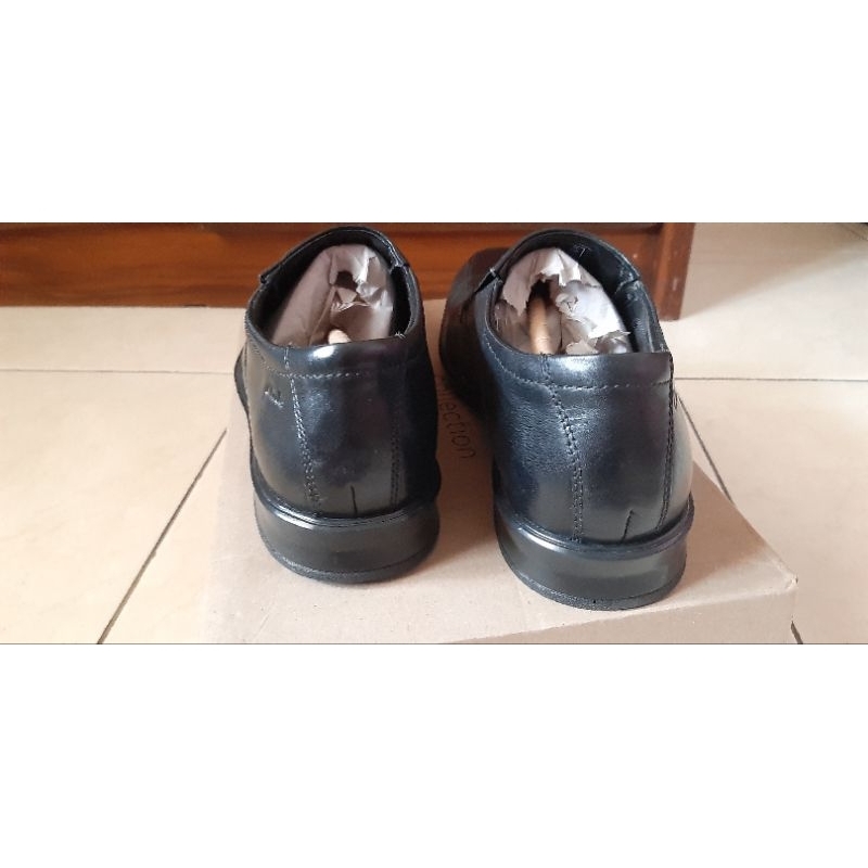 Sepatu Kerja Pria Clarks