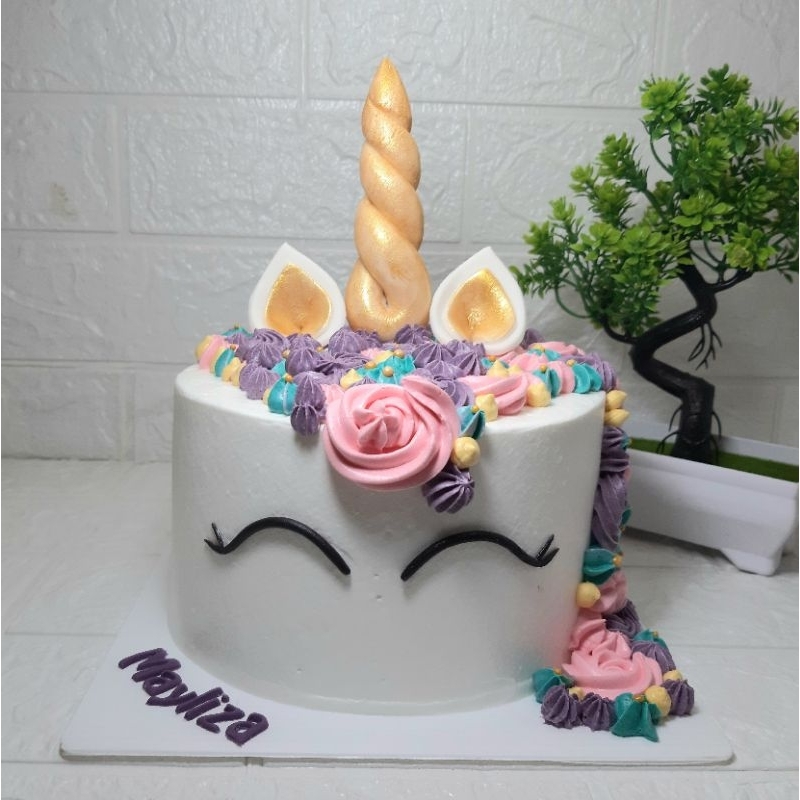 

Kue ulang tahun unicorn