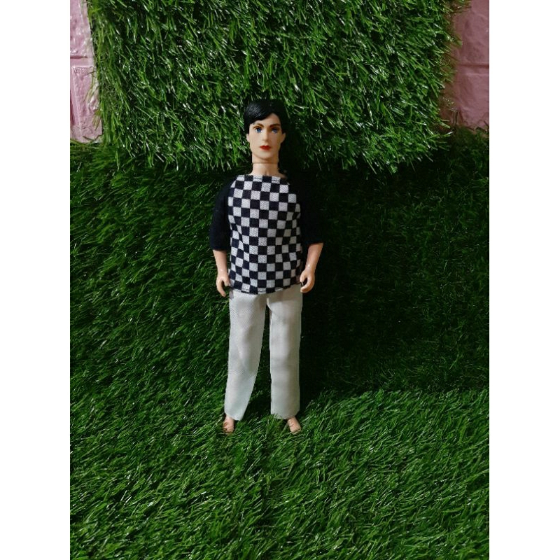 Barbie Ken Baju Kotak" Ganteng (Bekas)