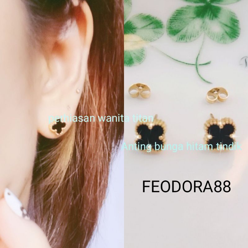 Anting  Bunga Hitam Tindik Perhiasan Wanita Titanium