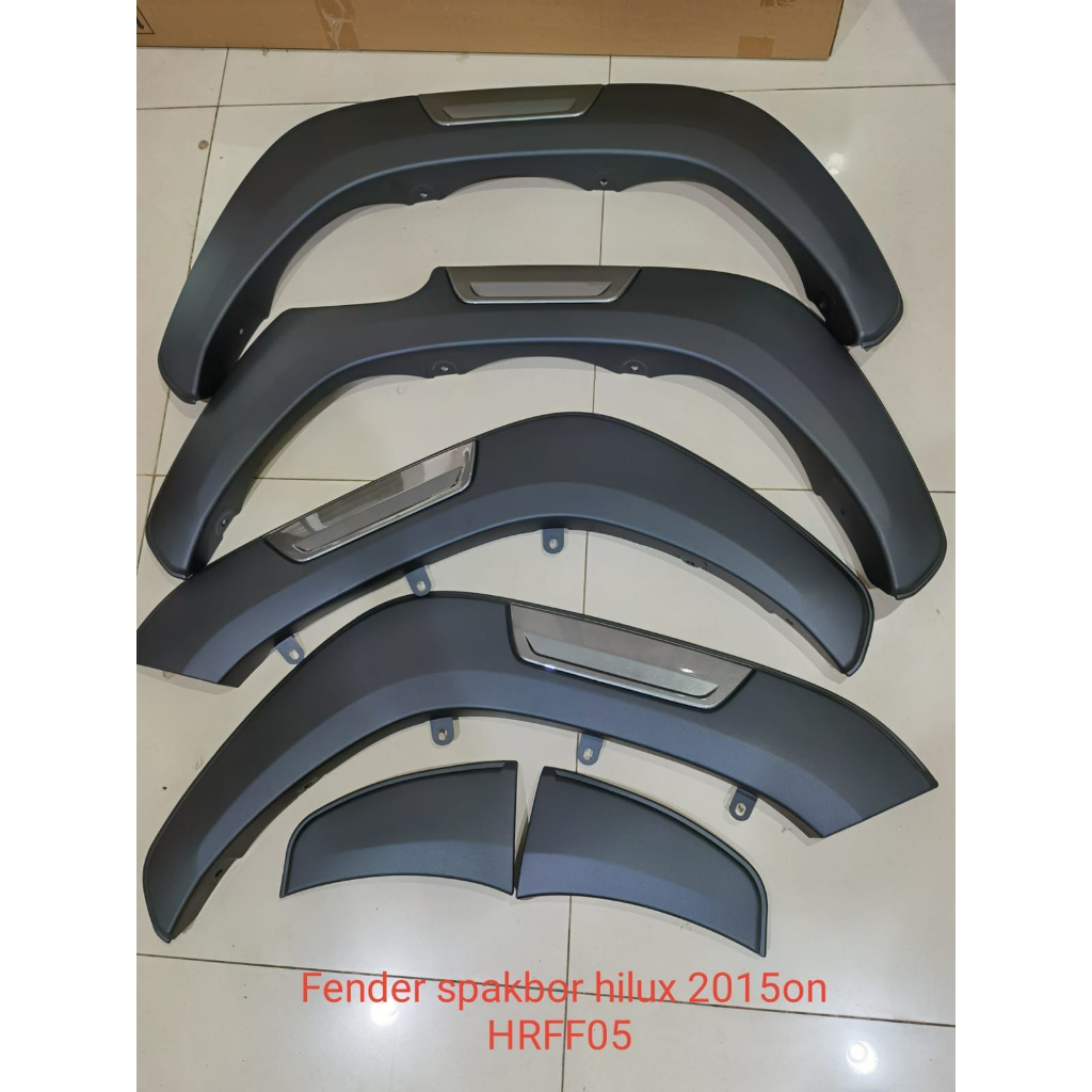 Over fender mobil hilux  2015-2016