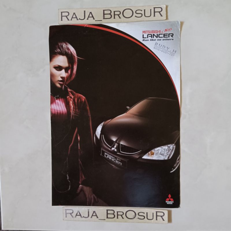 Poster brosur katalog flyer Mitsubishi New Lancer