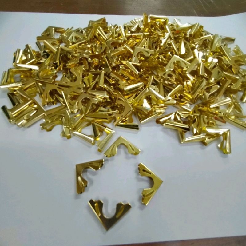 

Siku Kembang Tali Medali - Gold / Siku Kupu Siku Buku ( minimal 12 pcs)