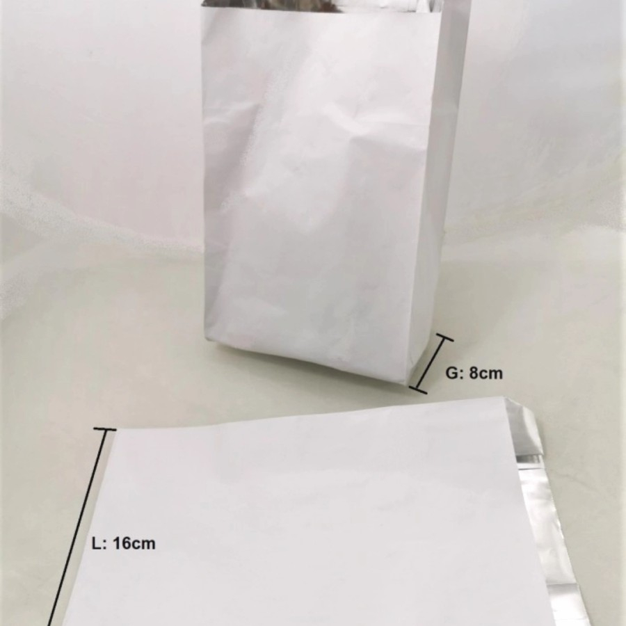 

Paper bag kantong kertas lapis aluminium 16x8x29, isi 100 pcs
