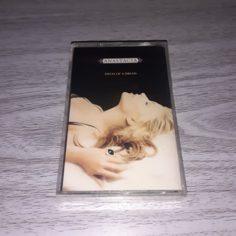 Kaset SEGEL - ANASTACIA - Pieces Of A Dream
