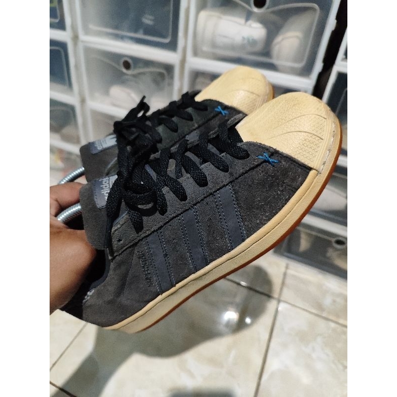 Sepatu second Adidas Superstar size 41 insole 26cm