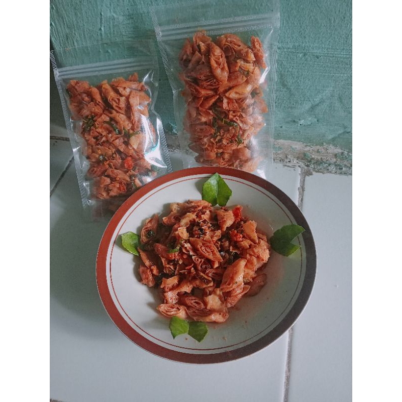 

keripik lumpia crispy (pedas dan gurih ori)