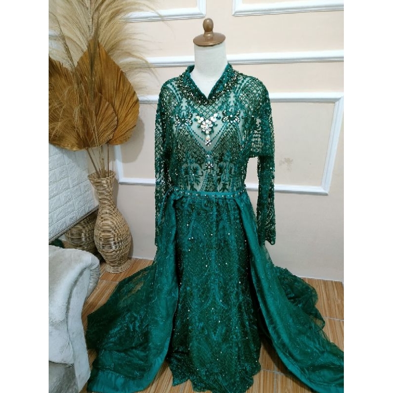 gaun hijau botol sepasang