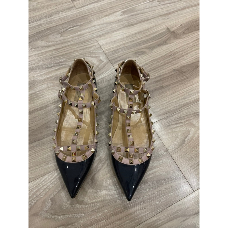 Preloved Valentino Garavani Rockstud Flat Shoes