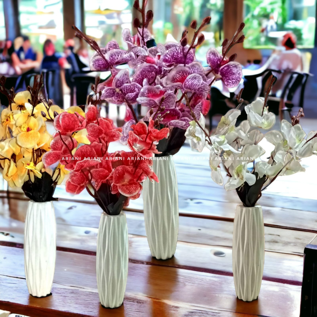 SET BUNGA PLASTIK ANGGREK DENGAN VAS ULIRS
