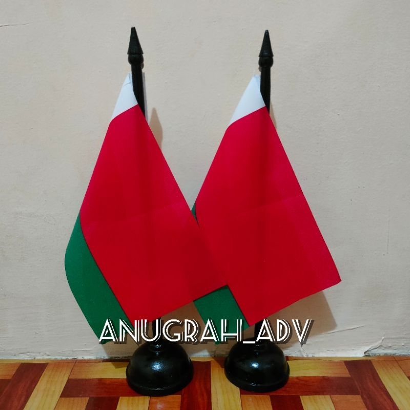 

tiang kayu bendera meja MADAGASKAR