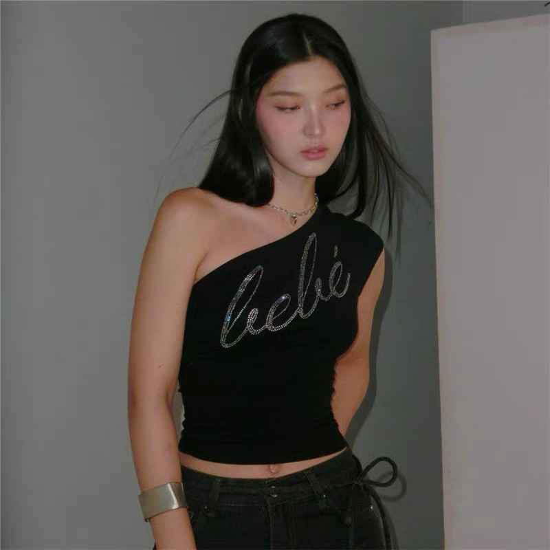 TAKEALOOK. Street photography film atmosphere chic letter print slanted shoulder tight sexy sleevele