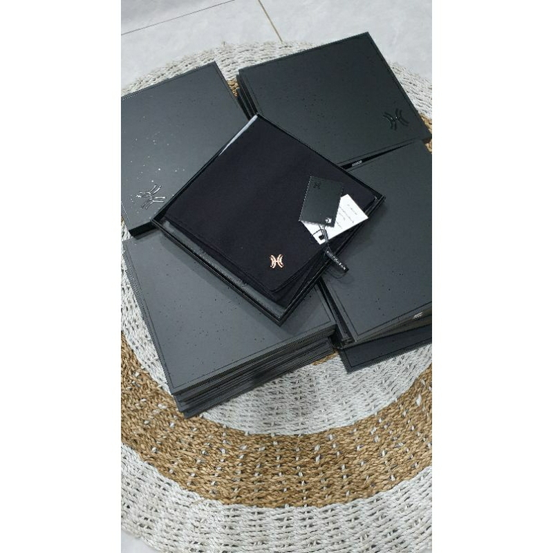 HidaHasan Plain *Paris*