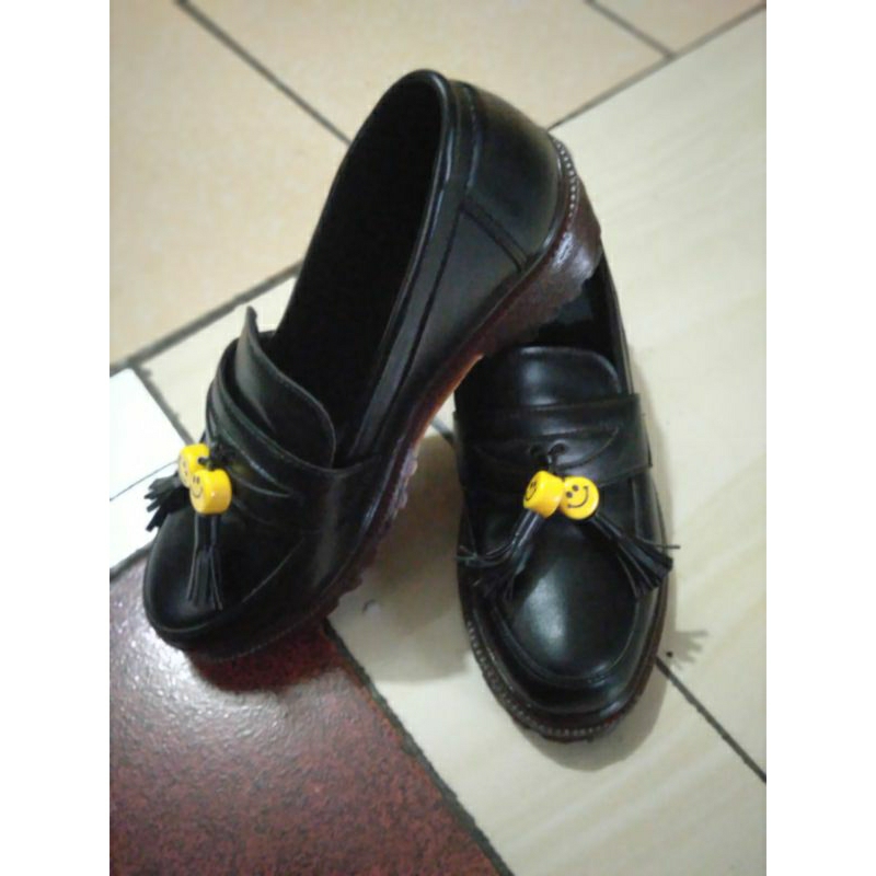 sepatu dokmart terbaru pria/wanita