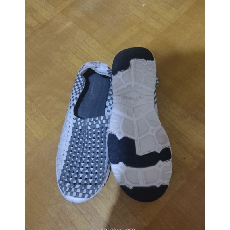 Sepatu Slip-on Blue Mountain