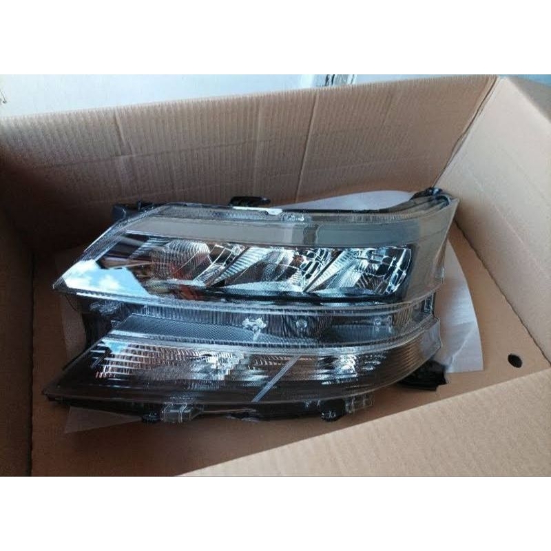 Headlamp Avanza Xenia 2019 - 2022