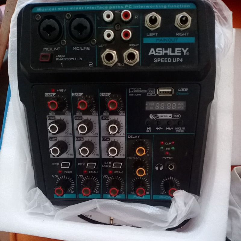 Ashley mixer fx 402i (bekas)
