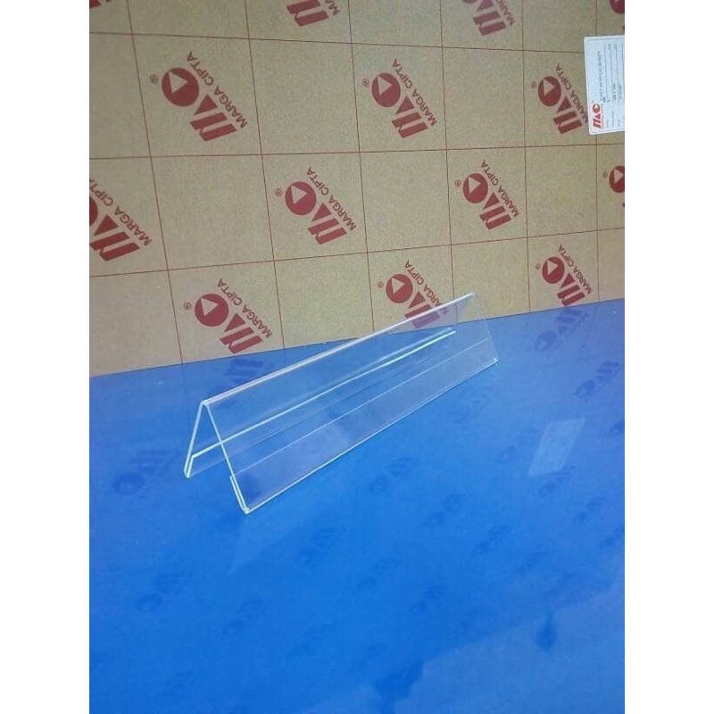 

(PAP) PAPAN NAMA AKRILIK 7 X 20 CM / Akrilik Papan Nama Meja Panitia Display Kantor acrylic Tipe Segitiga / Akrilik Papan Nama Meja Panitia Display Kantor Segitiga Segi Tiga Triangle Name Holder Stand Acrylic Event Desk Office Tag