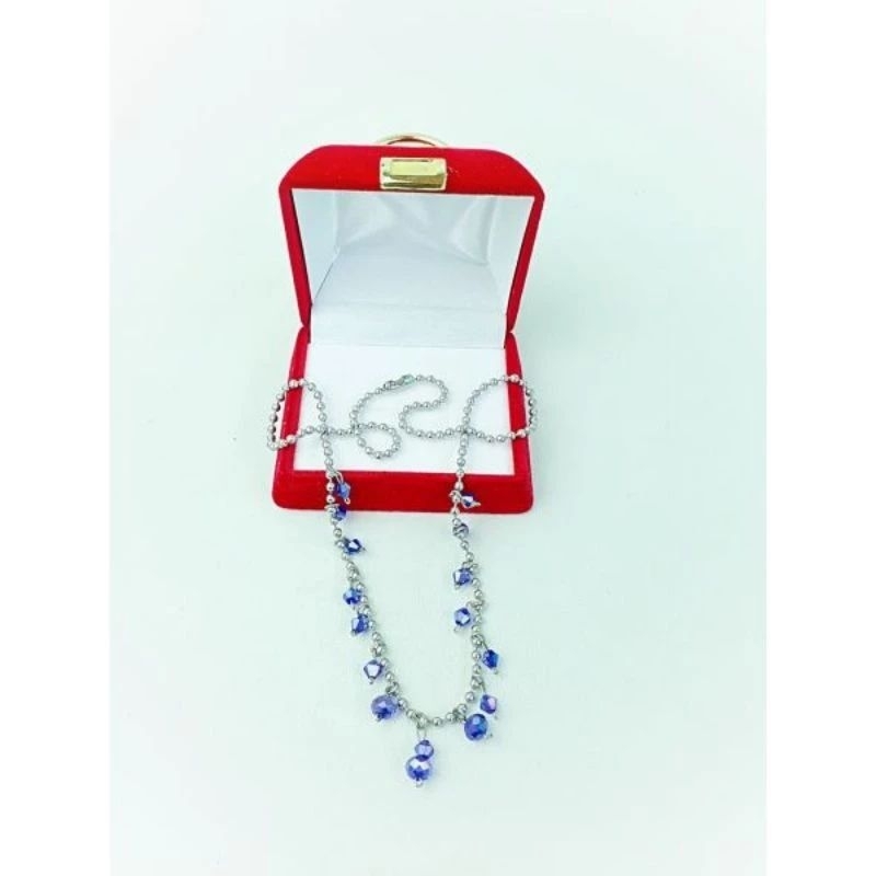Kalung kristal biru baja putih