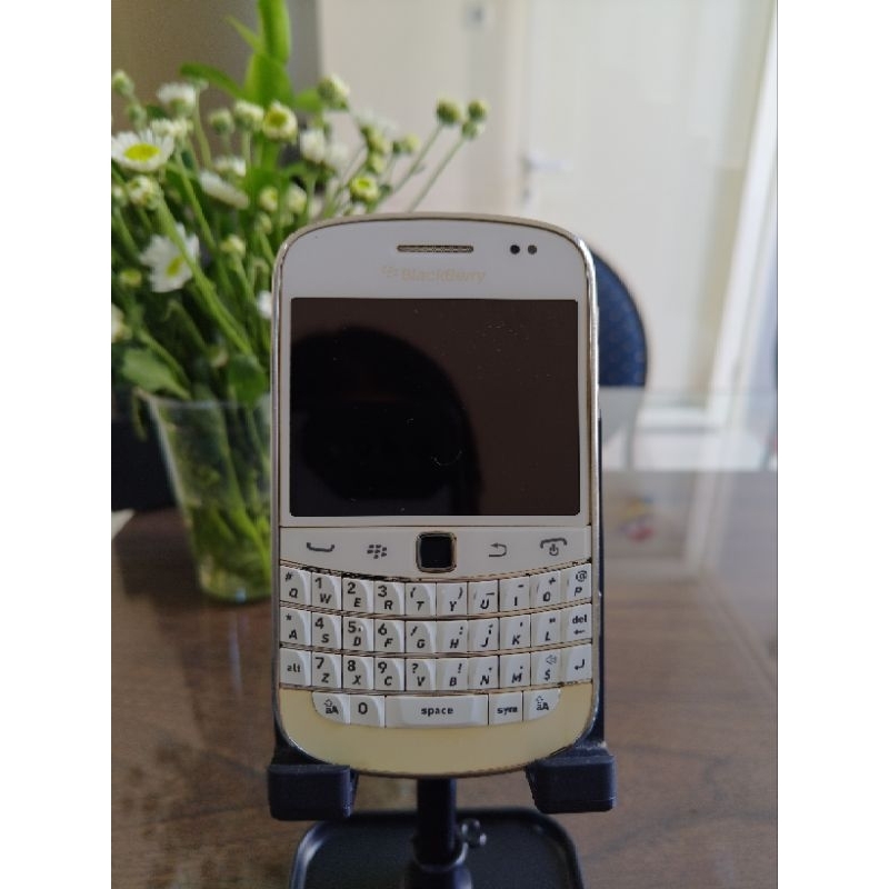 Blackberry Dakota Bold 9900