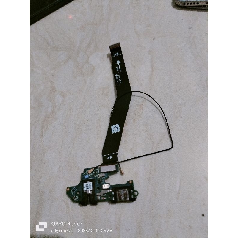 PAPAN CHARGER PLEXIBLE CHARGER OPPO A1K ORIGINAL COPOTAN