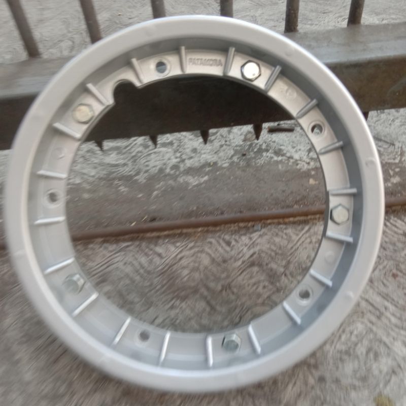 velk velg vespa ring 10 almunium patamora bekas repaint