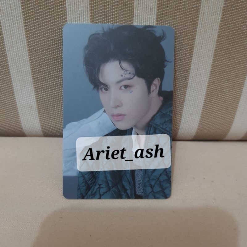 Pc Junghwan Treasure Hello