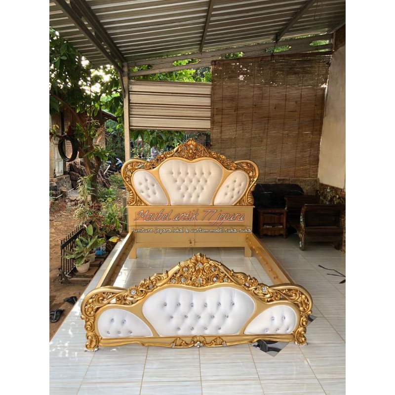 Dipan ukir jok / Dipan ukir kayu jati / Dipan ukiran Jepara / Dipan sultan / dipan tempat tidur terb