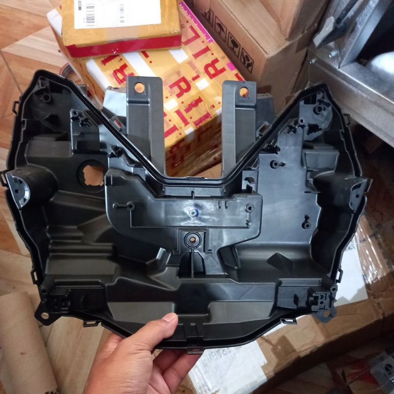 BATOK LAMPU DEPAN BAGIAN BELAKANG VARIO 125  NEW K2V ORIGINAL 2021 2023