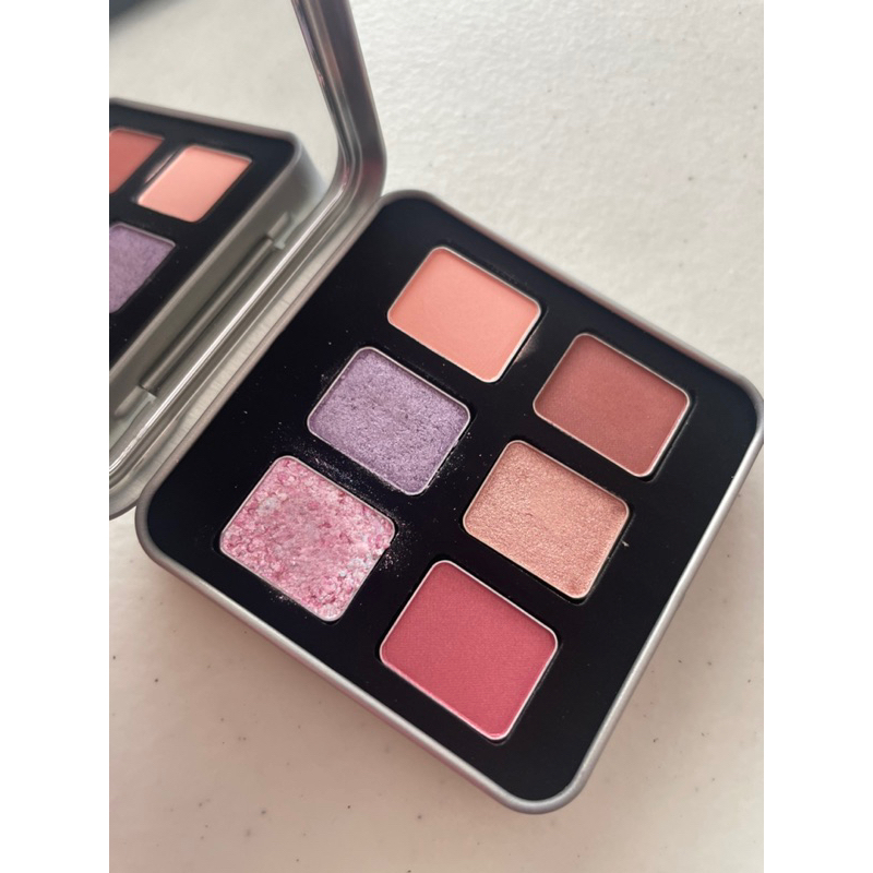 Shu uemura peko eyeshadow palette