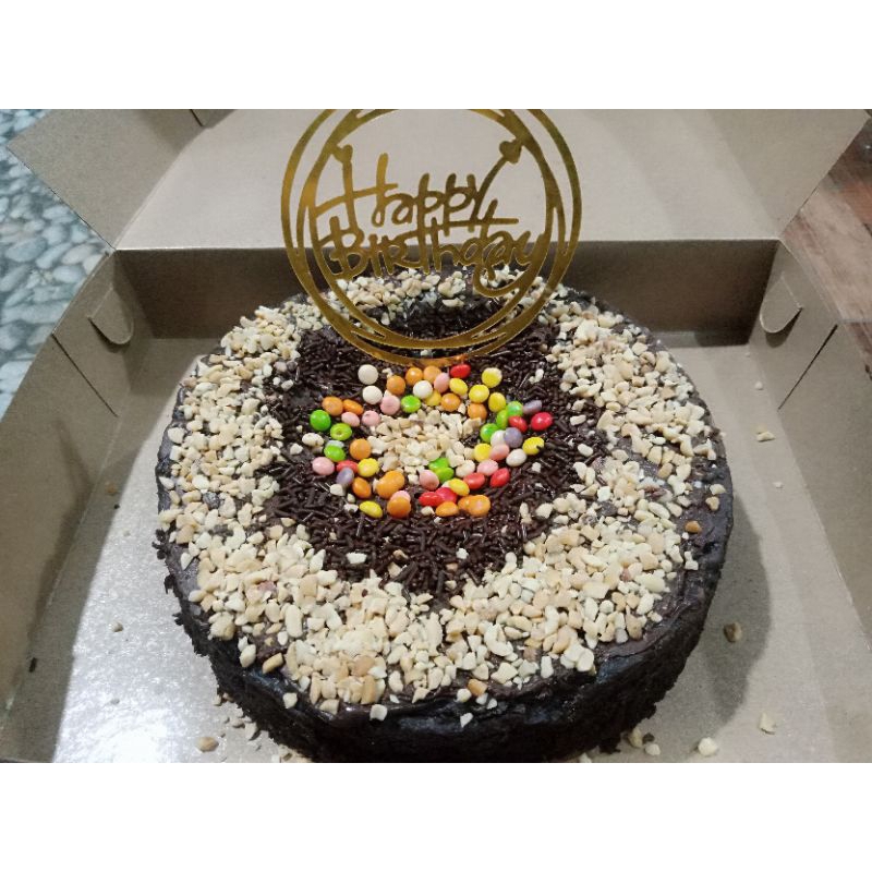 

brownis kue ulang tahun uk 18cm( nyoklat)