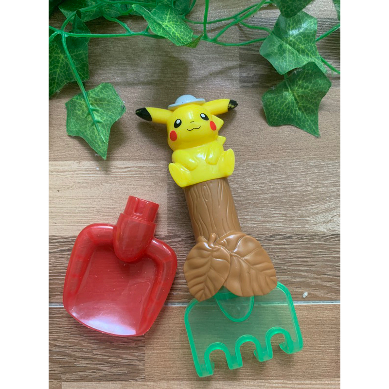 KFC toys Mainan Kfc Pokemon Pikachu