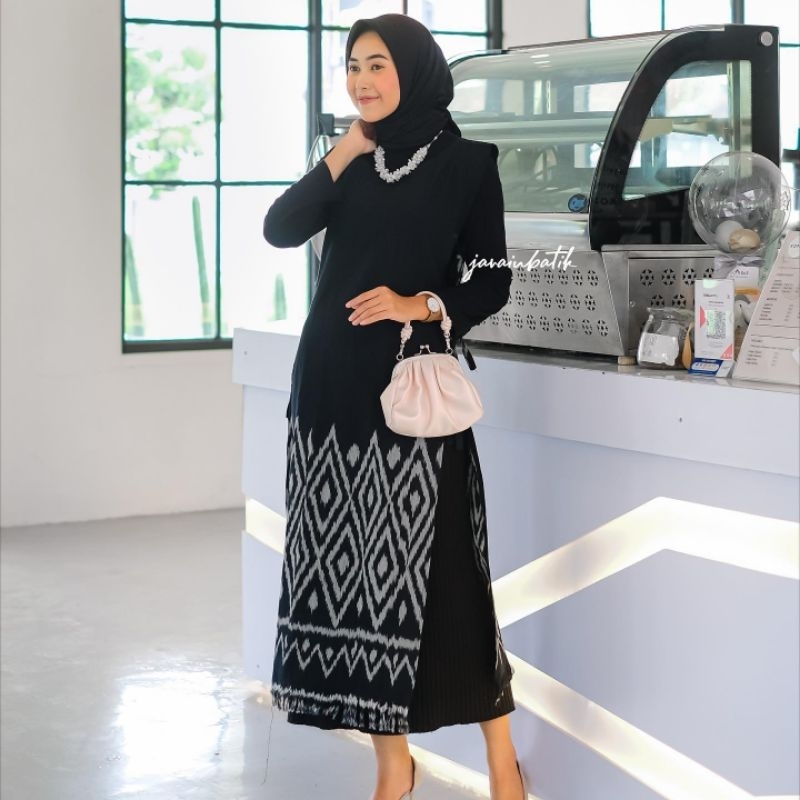 outer tenun panjang seragam kantor baju tenun aestetic