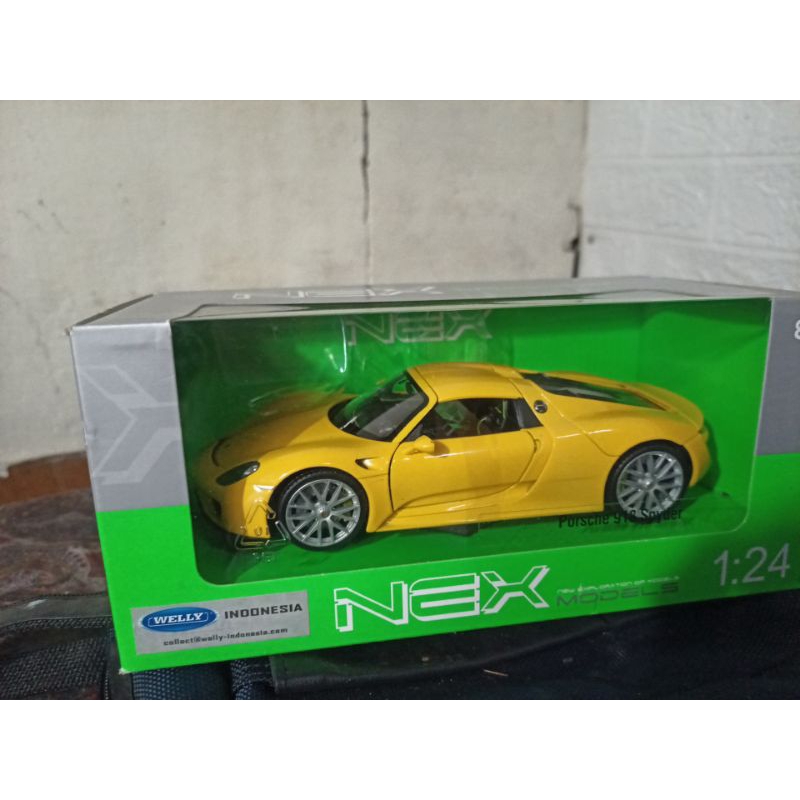 Diecast miniatur porsche porse porce 918 spyder spider welly nex 1:24 mobil balap bahan besi. cocok 