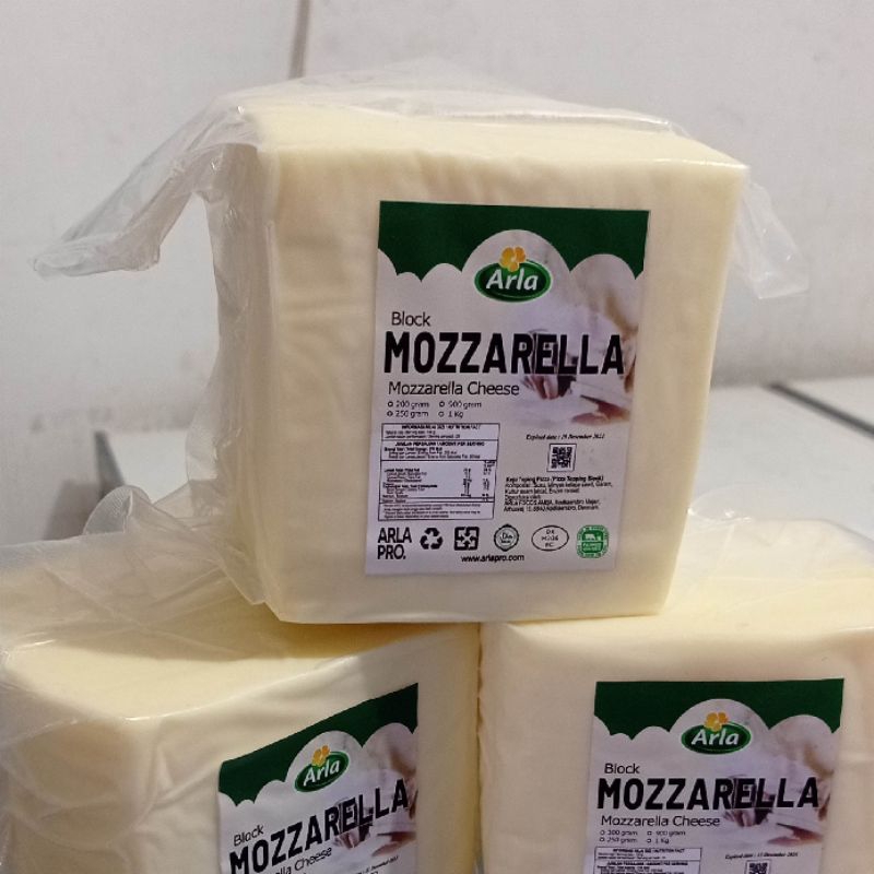 

DA Arla Mozarella Cheese 1kg - Keju Mozzarella Arla exp terbaru