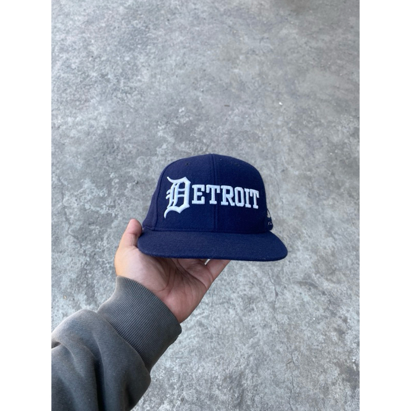 MLB DETROIT TIGERS BASEBALL CAPS