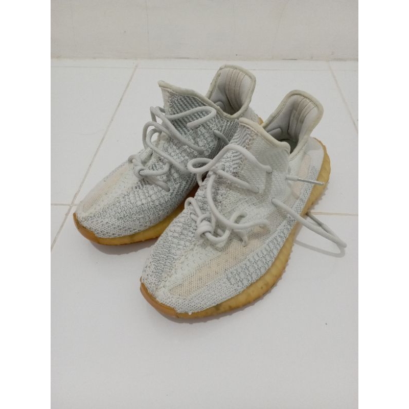 Sepatu Adidas Yeezy original 360 Putih Bekas Made in China 44½ Insol 27.5cm