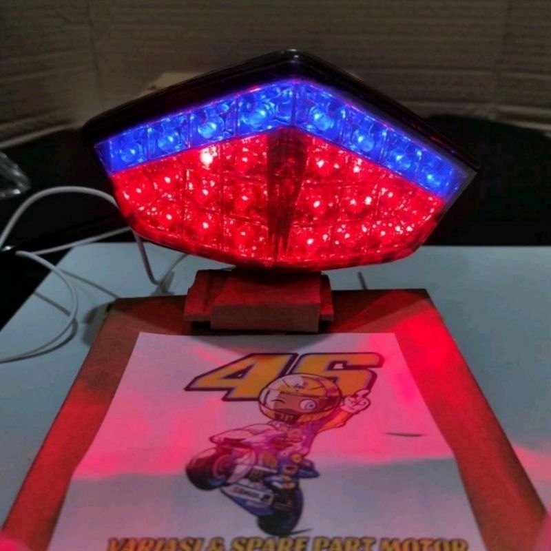 Stoplamp Lampu Stop Rem Belakang Led Vixion New Plus Sen Led & Senja Running
