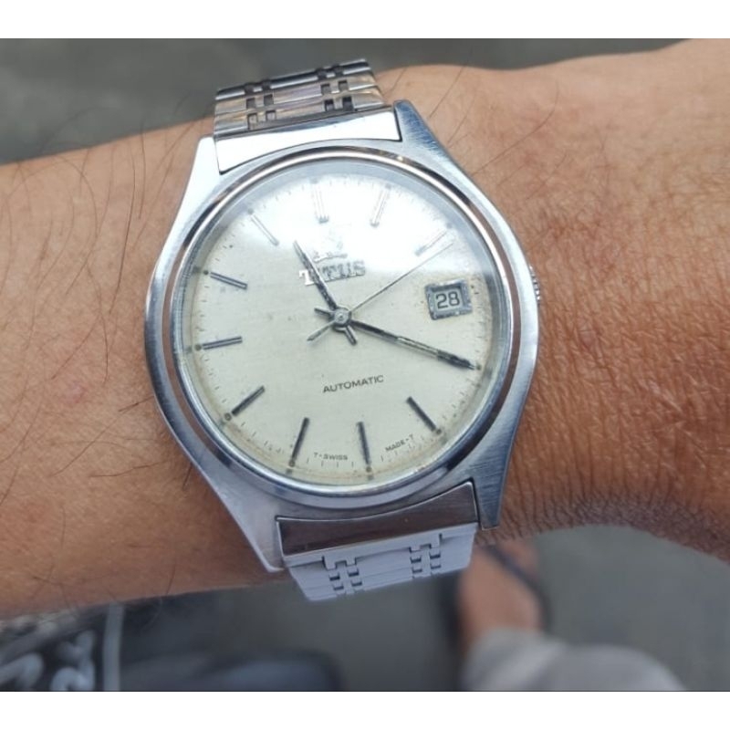 jam tangan otomatis titus