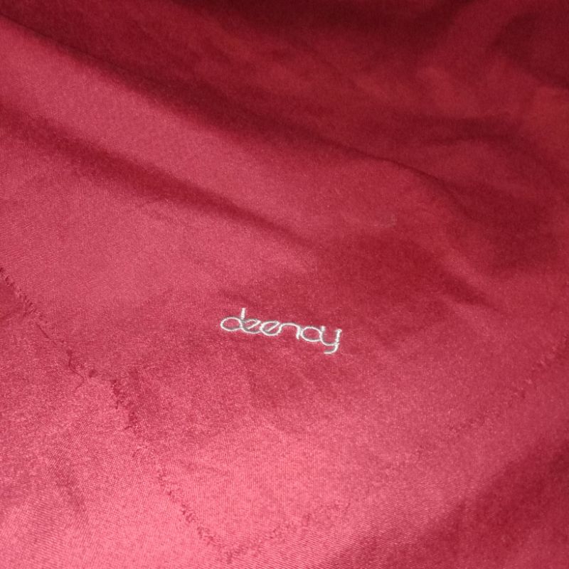 preloved deenay polos maroon