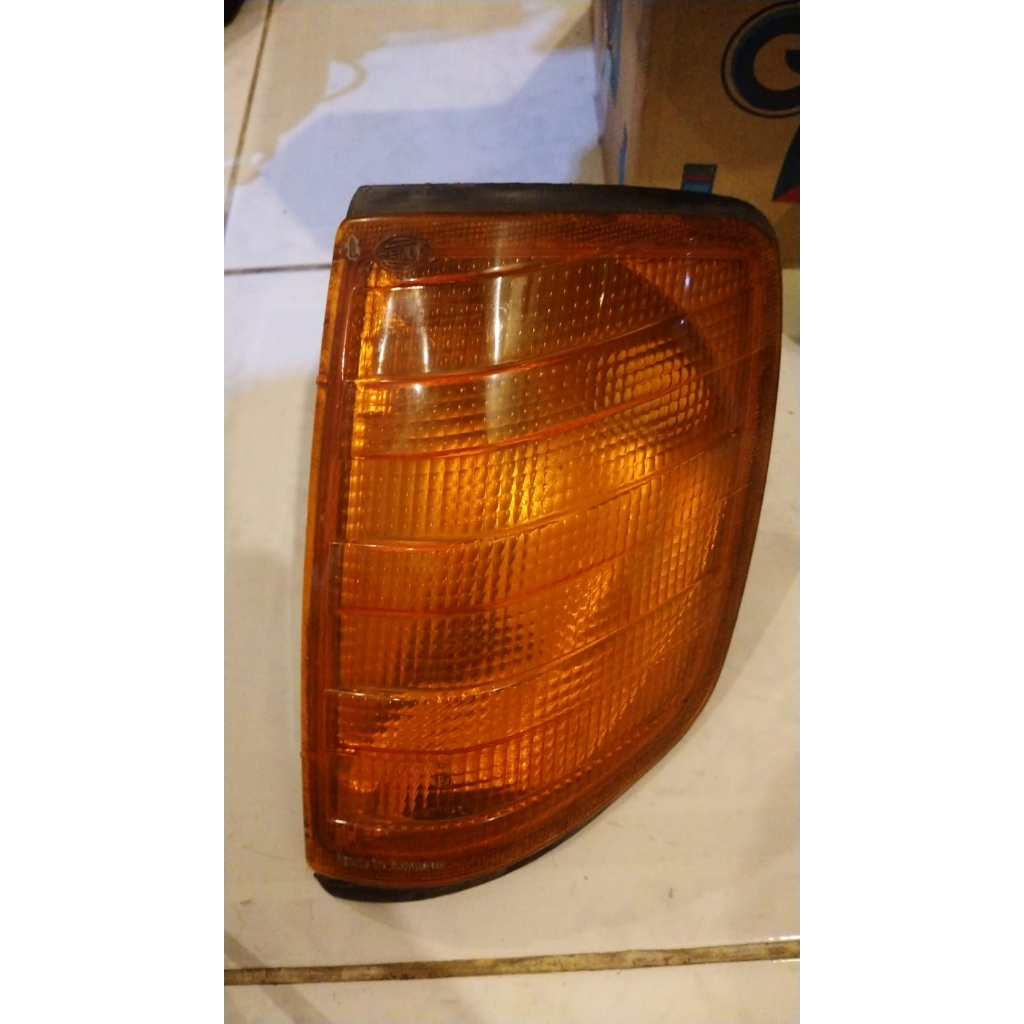 Lampu Sein Mercedes-Benz W124