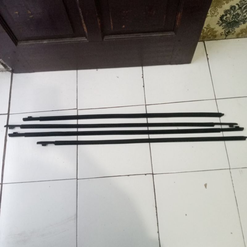 Pelipit kaca luar Avanza xenia 2004-2011 Original